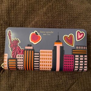 Unique and beautiful Kate Spade ♠️ wallet